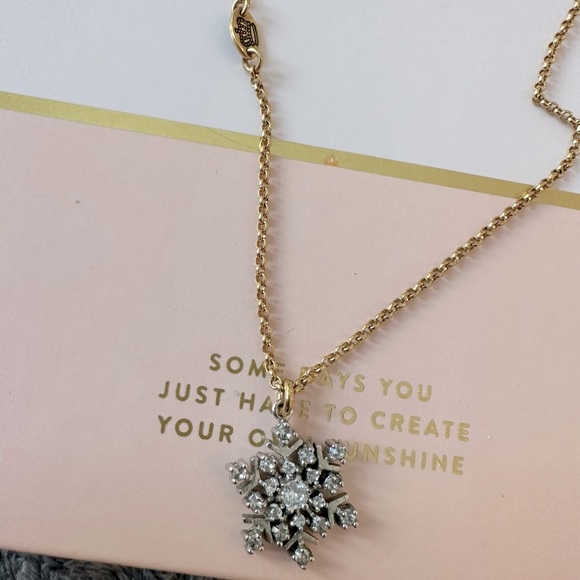 Limited Edition Vintage Juicy Couture Snowflake Necklace❄️ - Picture 1 of 3